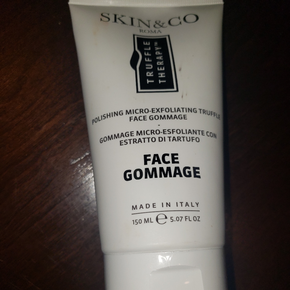 SKIN & CO